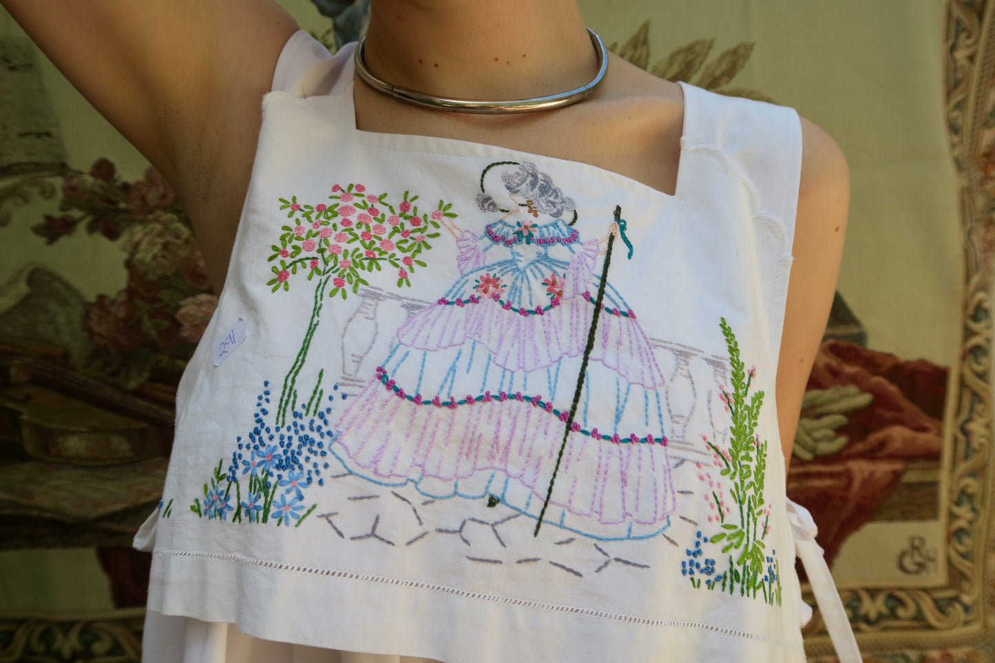 Shepherdess with rose bush Milkmaid Dress